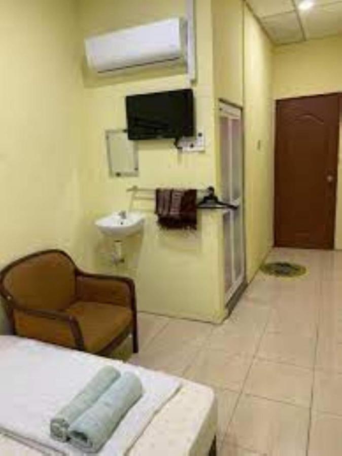 Oyo 90361 Motel Inapan Mahsuri Джітра Екстер'єр фото
