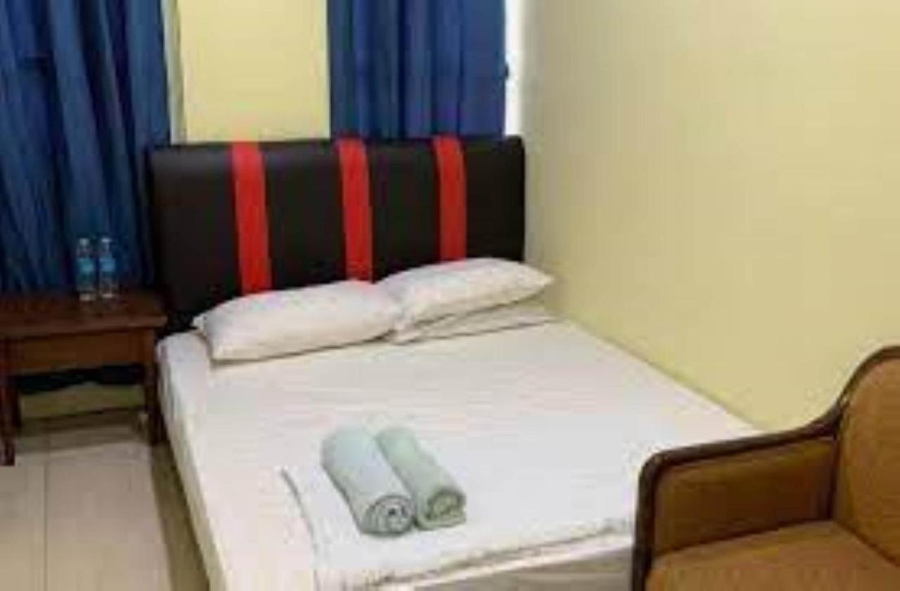 Oyo 90361 Motel Inapan Mahsuri Джітра Екстер'єр фото